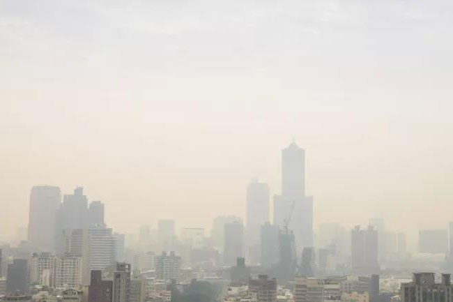 秋高氣燥，警惕“三手煙”！空氣凈化除濕機